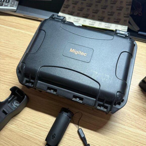 DJI - Osmo Pocket 3 3-Axis Stabilized 4K Handheld Camera - Rotatable Touchscreen - Picture 14 of 14